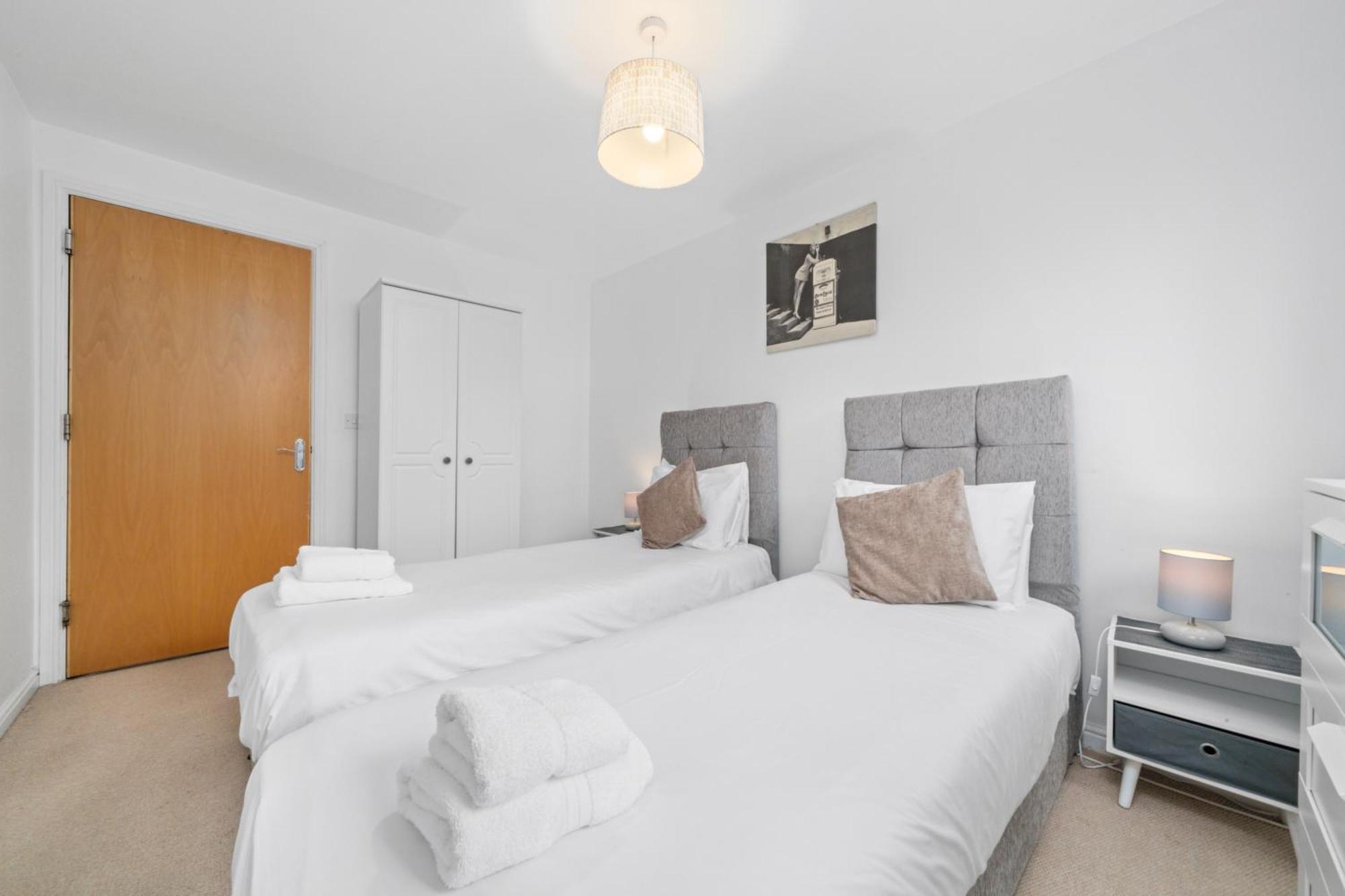 Saughton Suite With Views Of Water Of Leith Edinburgh Luaran gambar